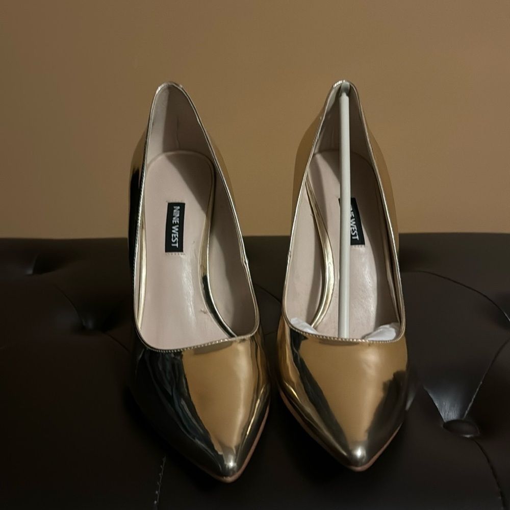 Nine West Punps